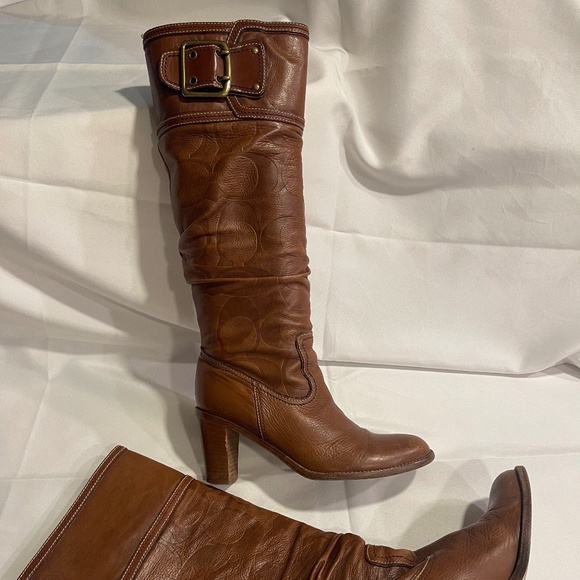 Beautiful Vintage Coach boots - Picture 1 of 7